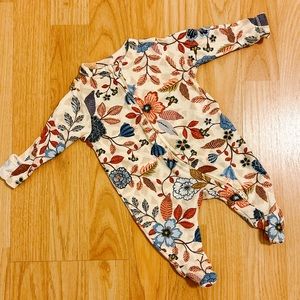 Old Navy Floral Footies